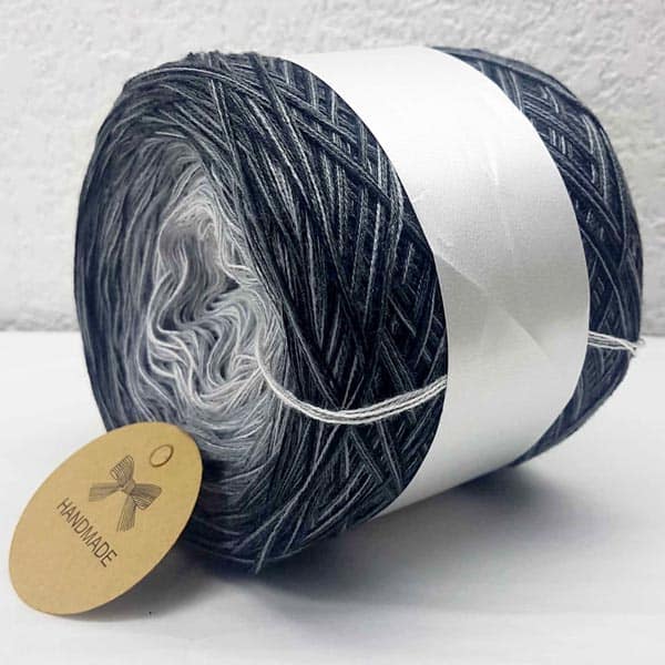 Produit Cake Pelote de laine ref: CL N°C2